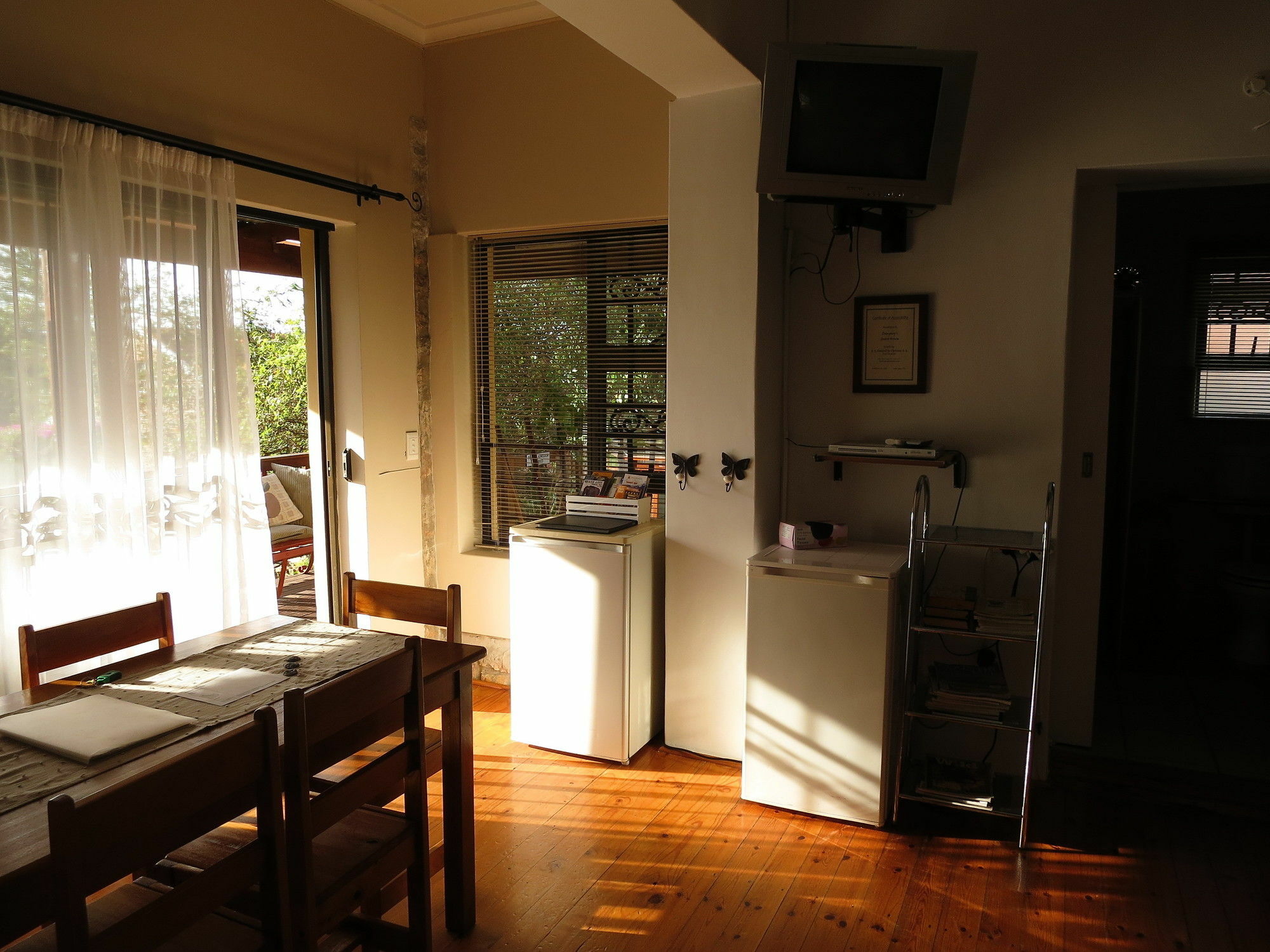 Dempsey'S Self-Catering Guest House Port Elizabeth Exterior photo