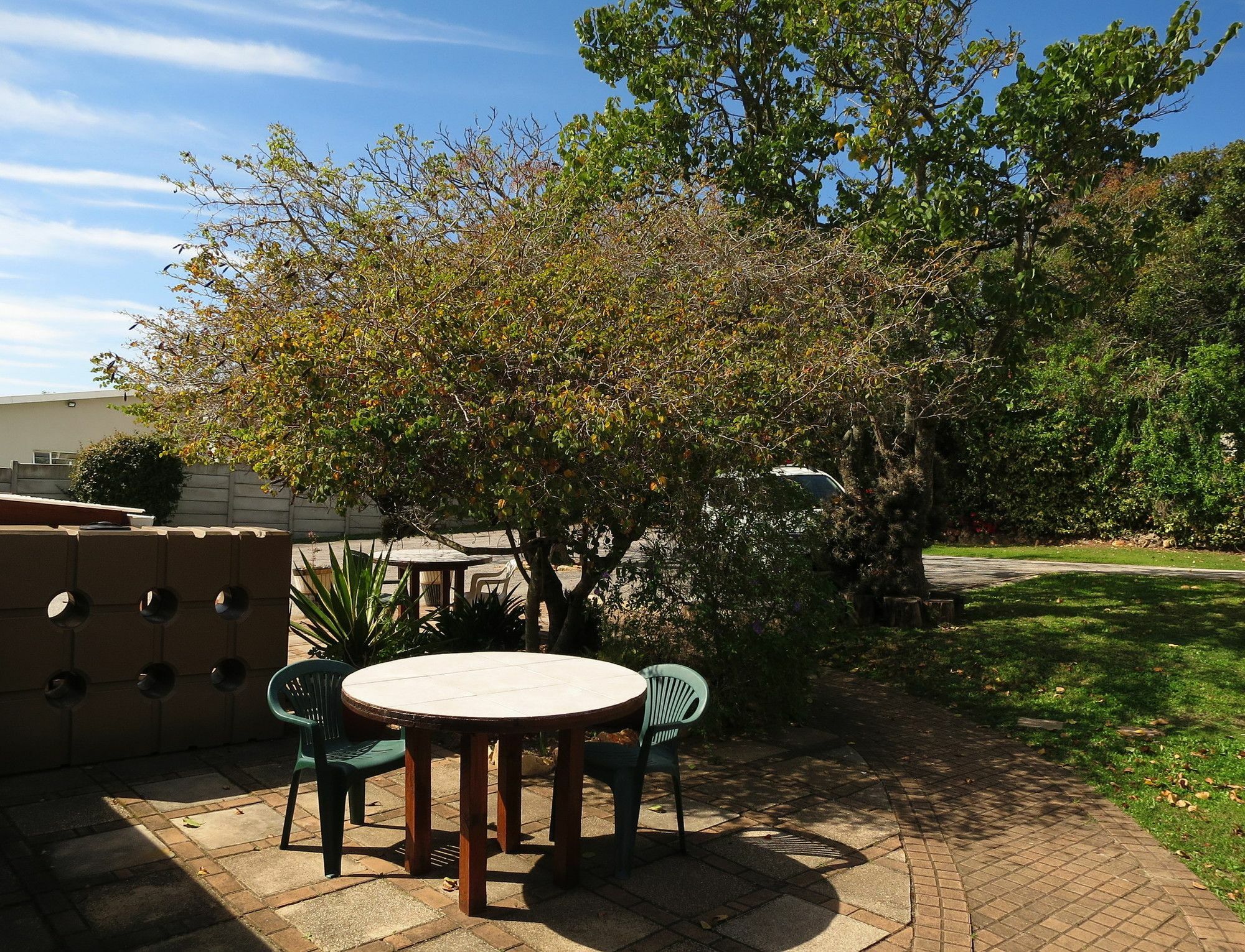Dempsey'S Self-Catering Guest House Port Elizabeth Exterior photo